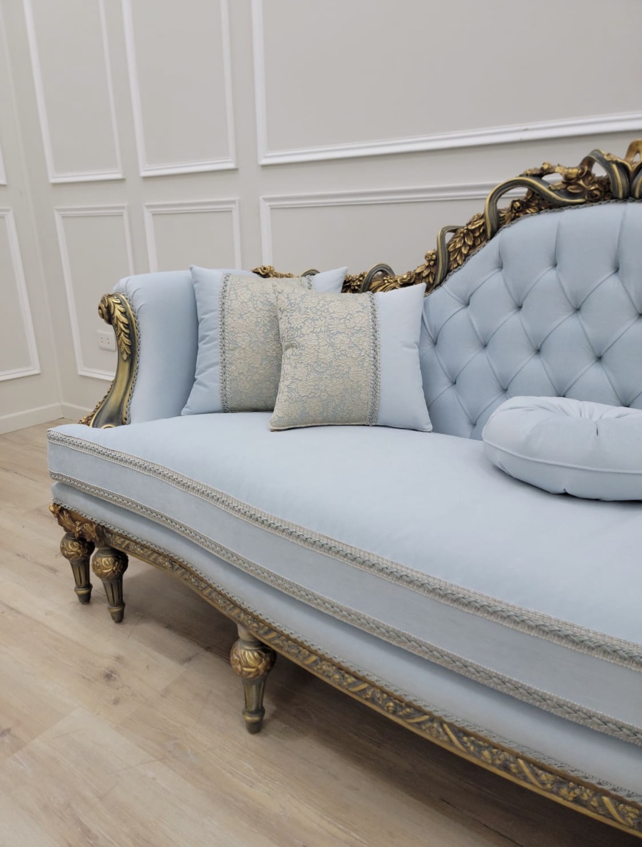 Une Giroflée Sofa and chaise lounge - Image 2