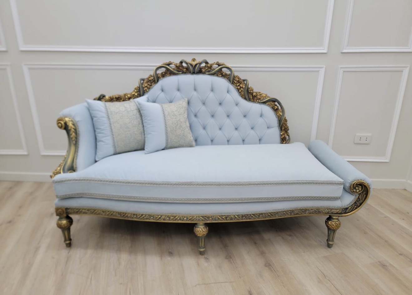Une Giroflée Sofa and chaise lounge - Image 5