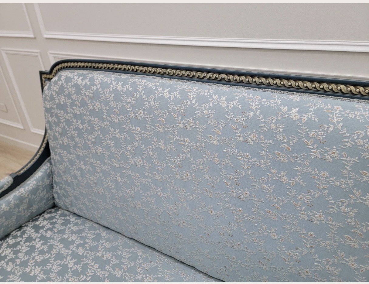 La Fleur settee - Image 5