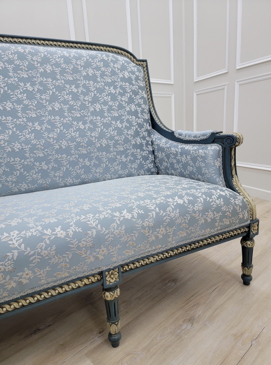 La Fleur settee - Image 8